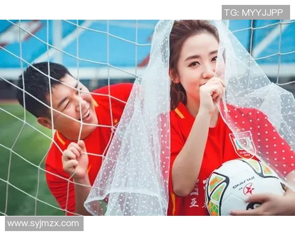 当球星邂逅足球员：一段跨越绿茵场的爱情故事